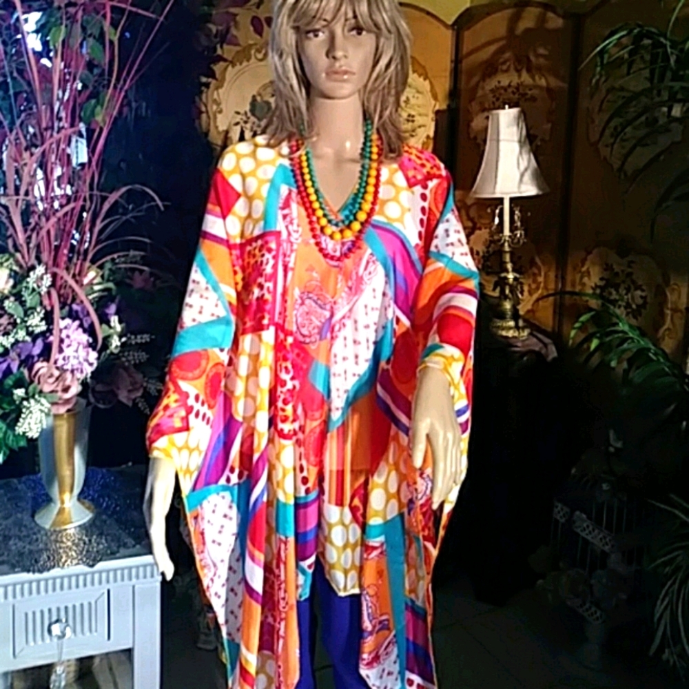 FINAL SALE. NEW🔥Bright colors sheer poncho.🎊🎊